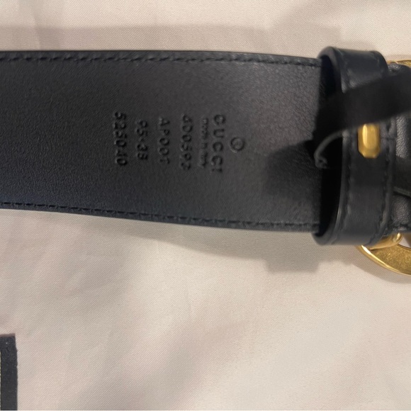Gucci black leather belt, gold buckle, excellent condition, with dust bag - Picture 2 of 6